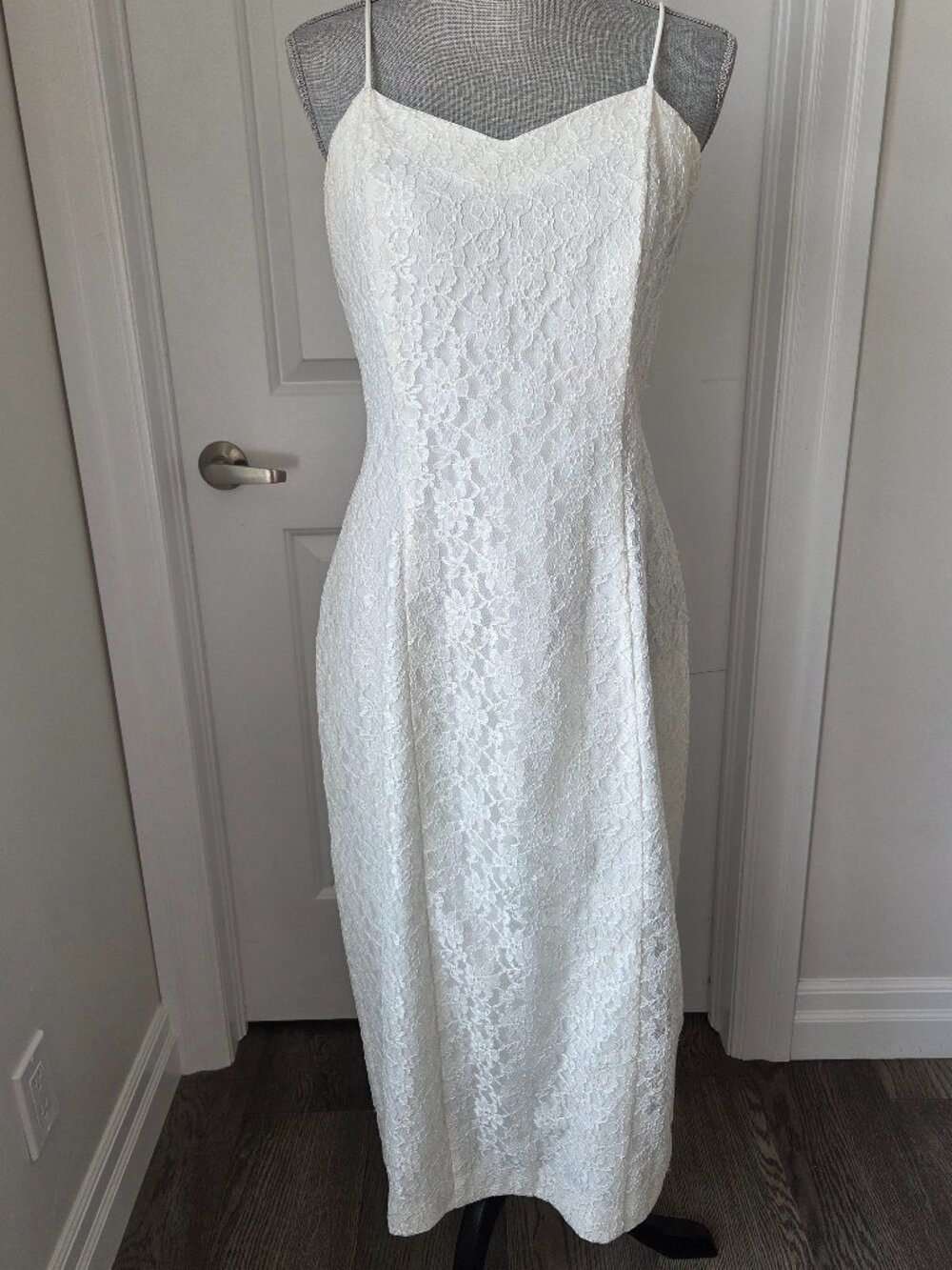 Lace offwhite vintage midi length spagetti strap dress wedding size Med??